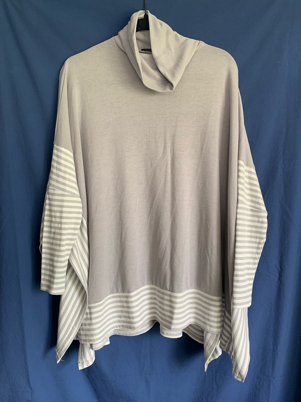 Doe & Rae Light Gray Striped Dolman Sleeve Boxy Woman’s Sweater